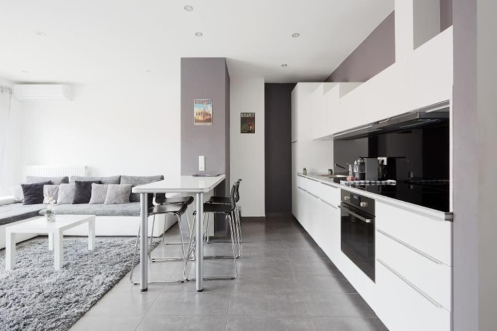 Apartment Sunny&bright Premium Near New York Cafe *
